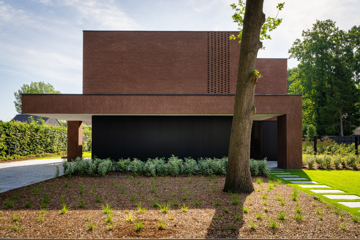 Genk - Hedendaagse woning met stijlvolle gevelbekleding 