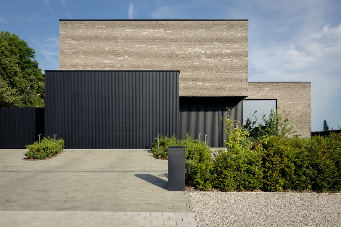Anzegem - Strakke nieuwbouwvilla met modern interieur