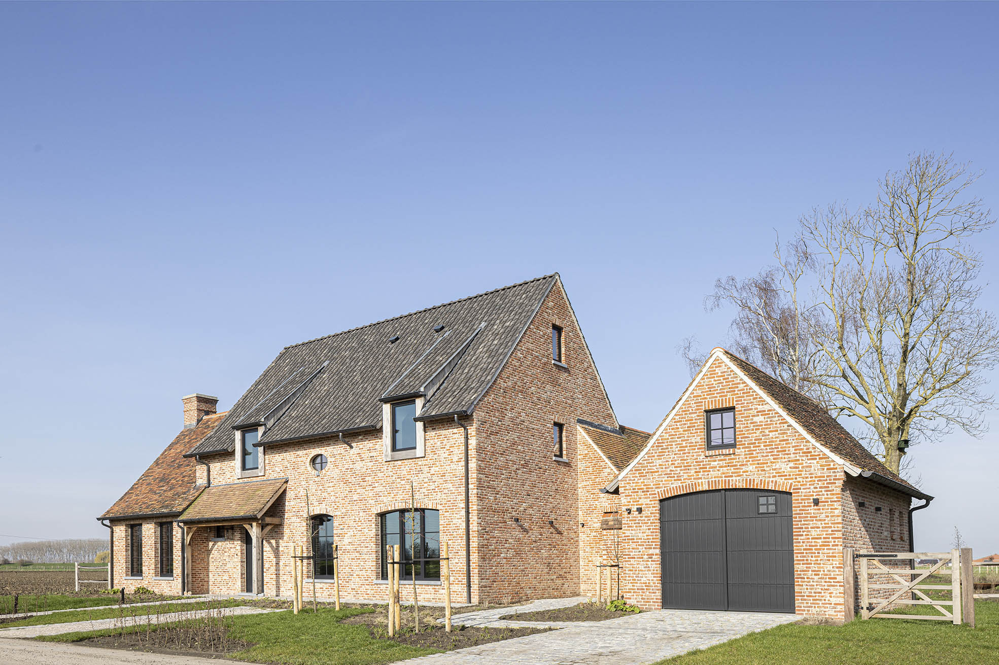 Sint-Laureins - Villa met authentieke bouwmaterialen
